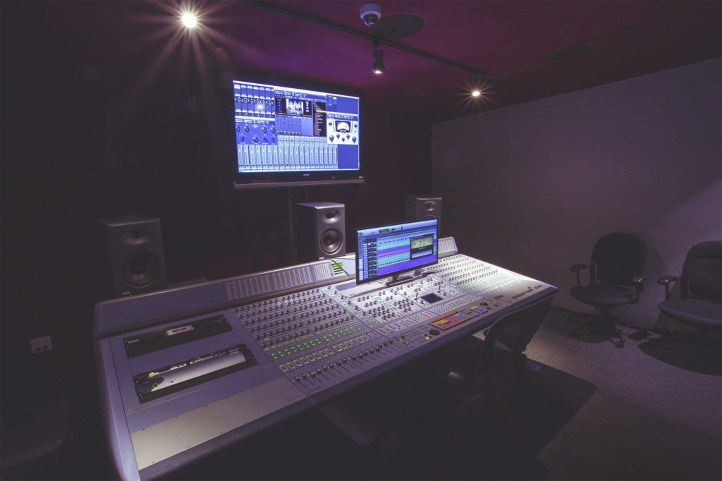 32-Fader_Avid_ICON_D-Control