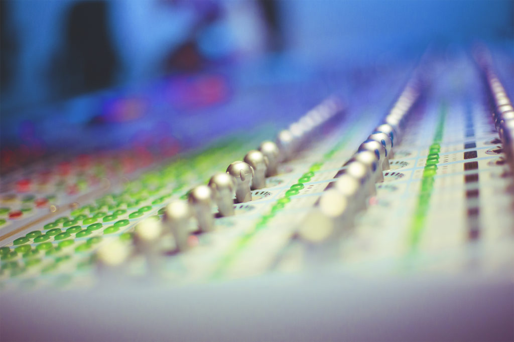 32-Fader_Avid_ICON_D-Control
